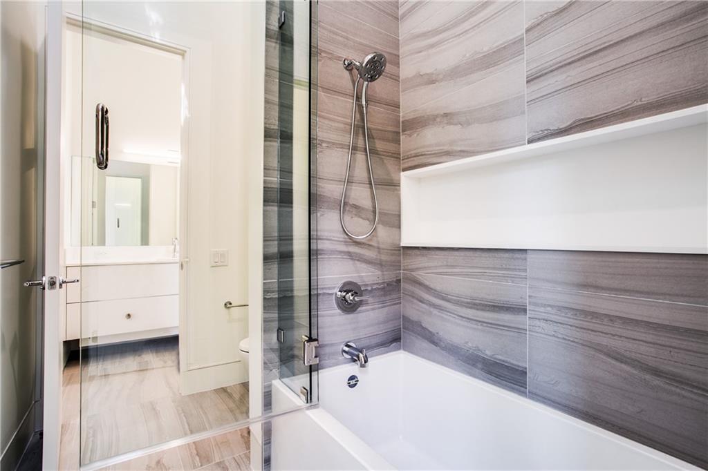 3848 Valley Ridge Road24