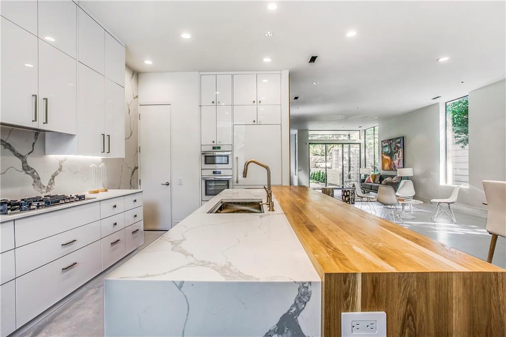 3848 Valley Ridge Road6