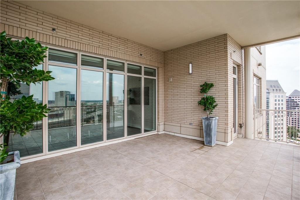 2525 North Pearl Street Unit 1702 Dallas, TX 75201-30