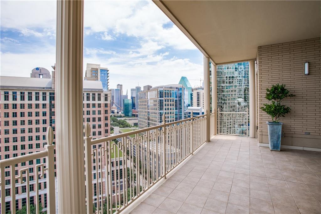 2525 North Pearl Street Unit 1702 Dallas, TX 75201-32