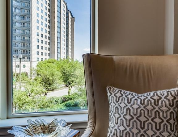 2555 North Pearl Street, Unit 303 Dallas, TX 75201 11