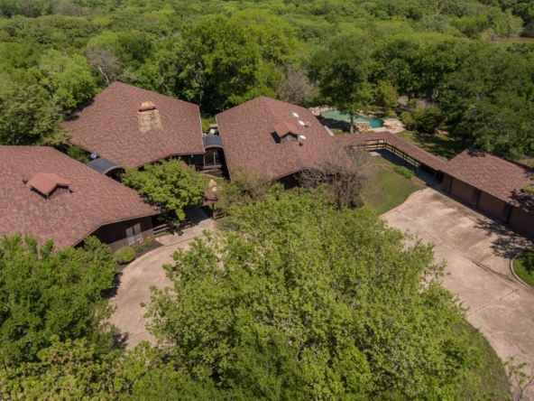 4233 Highland Drive Denison, TX 75020 6