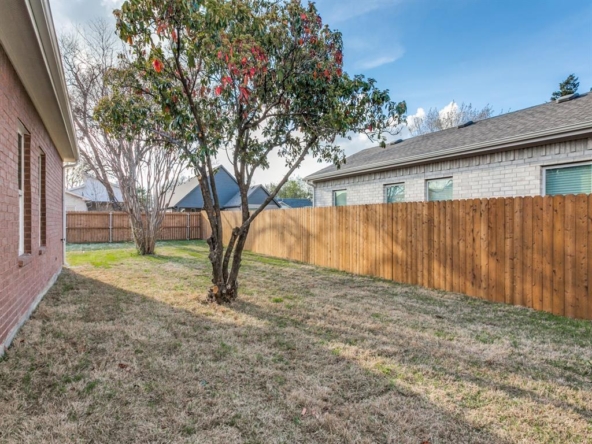 525 Mimosa St Irving, TX 75061 23