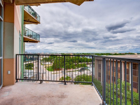 1001 Belleview Street, Unit 602 Dallas, TX 75215 21