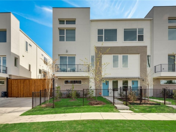 1518 N. Carroll Avenue Unit #202 Dallas Tx 75204