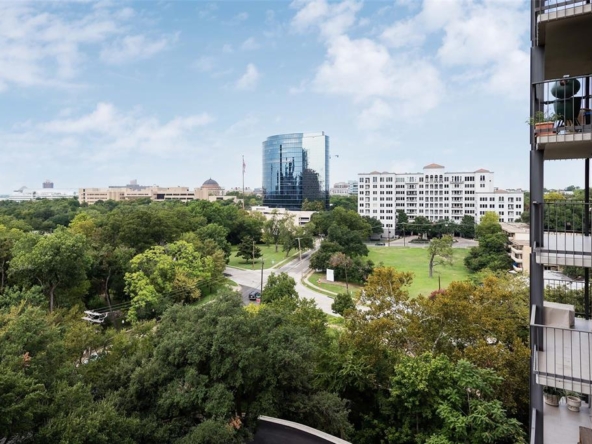 3310 Fairmount St 10F, Dallas, TX 75201 36