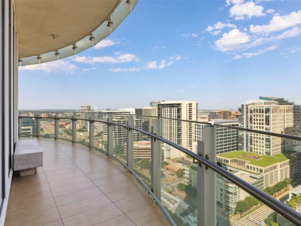 1918 Olive Street #2101 Dallas, TX 75201 25