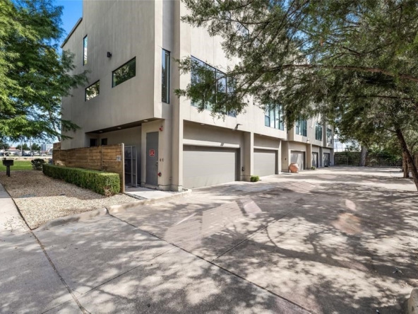 1505 N Haskell Avenue #1 Dallas, TX 75204 2