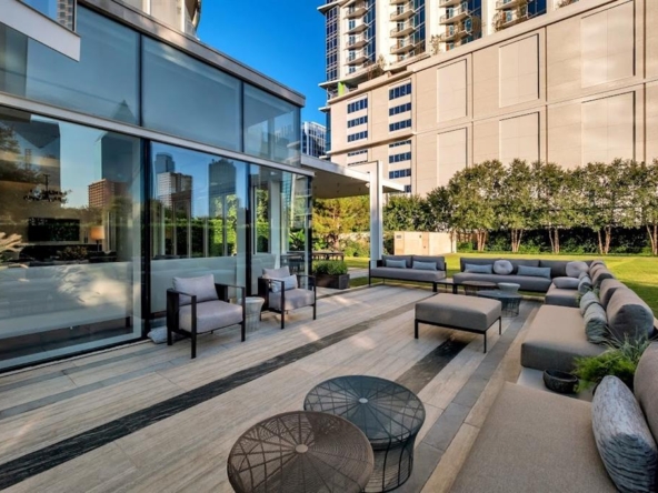 1918 Olive Street, Unit 203 Dallas, TX 75201 35