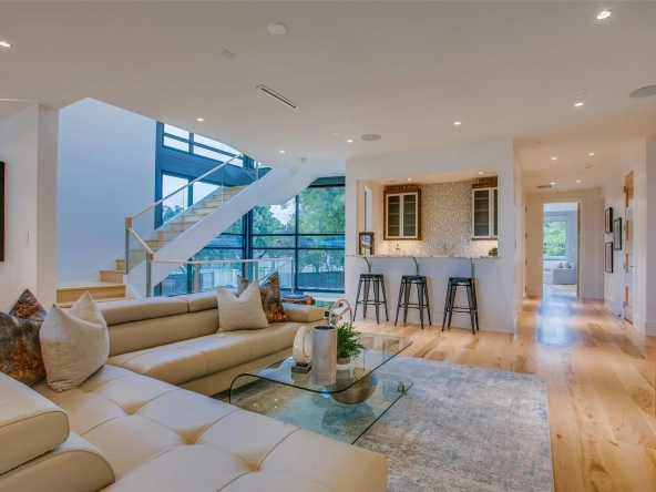 4231 W Lawther Dr, Dallas, TX 75214 25