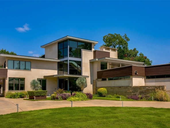 4231 W Lawther Dr, Dallas, TX 75214 35