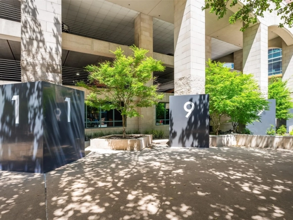 1999 McKinney Ave Apt 1205, Dallas, TX 75201 29