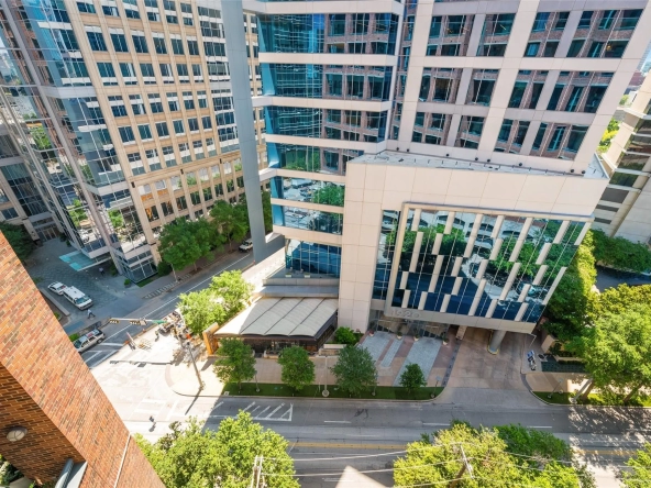 1999 McKinney Ave Apt 1205, Dallas, TX 75201 30