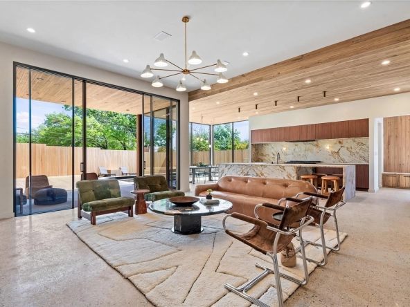 7039 Gaston Pkwy, Dallas, TX 75214 4