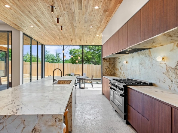 7039 Gaston Pkwy, Dallas, TX 75214 9