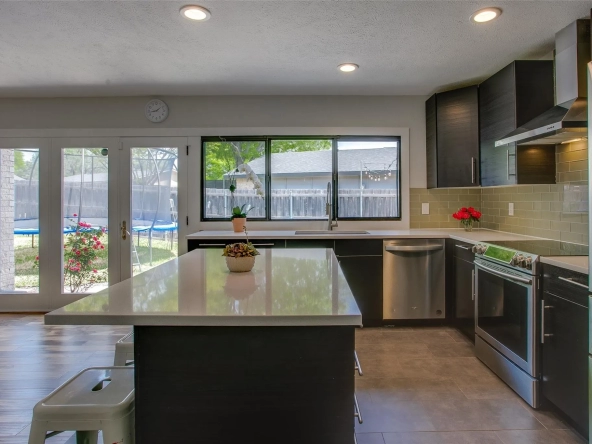 11049 Fern Hollow Dr, Dallas, TX 75238 10