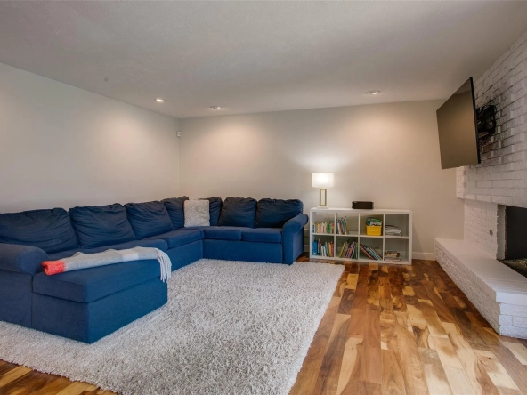 11049 Fern Hollow Dr, Dallas, TX 75238 18