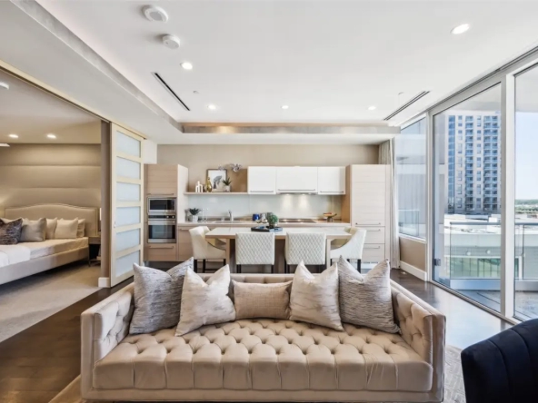 2408 Victory Park Lane #1031Dallas, TX 75219 11