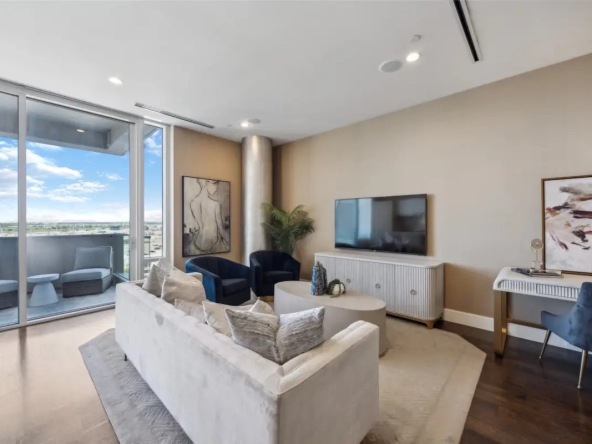 2408 Victory Park Lane #1031Dallas, TX 75219 2