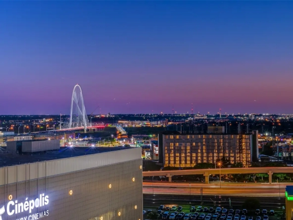 2408 Victory Park Lane #1031Dallas, TX 75219 24
