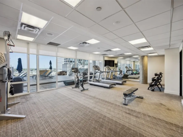 2408 Victory Park Lane #1031Dallas, TX 75219 33