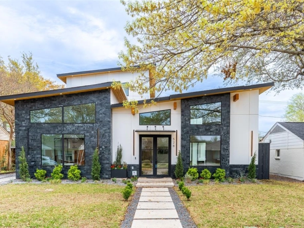 528 Bondstone Dr Dallas, TX 75218