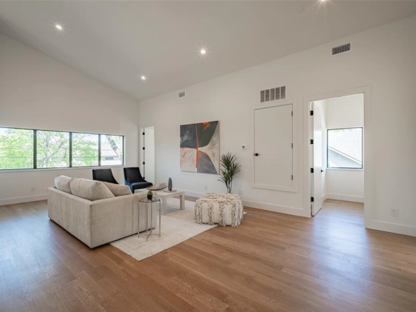 7115 Casa Loma Ave Dallas, TX 75214 24